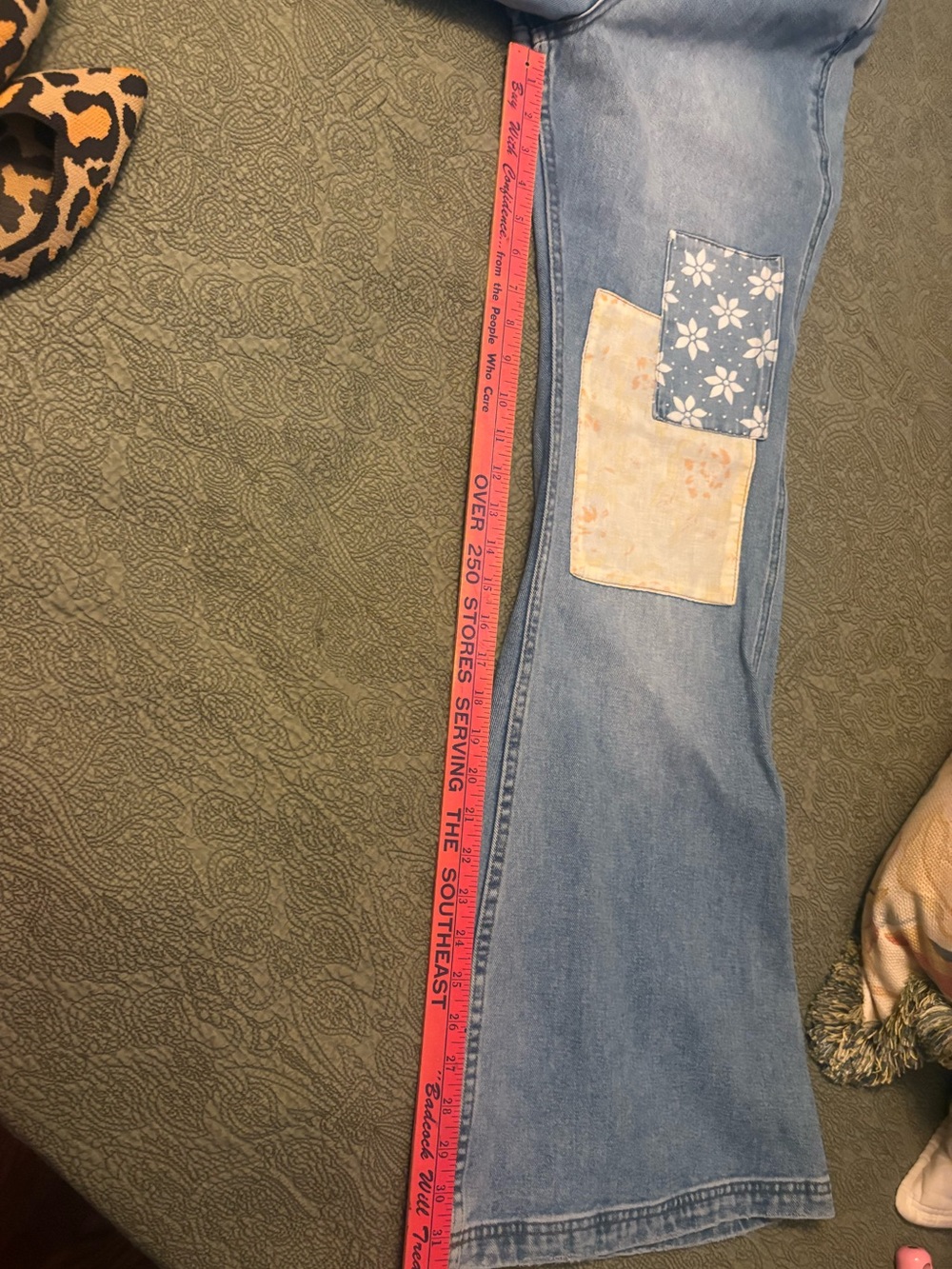 Wrangler x Billabong Flare leg jeans with patches - Picture 6 of 7